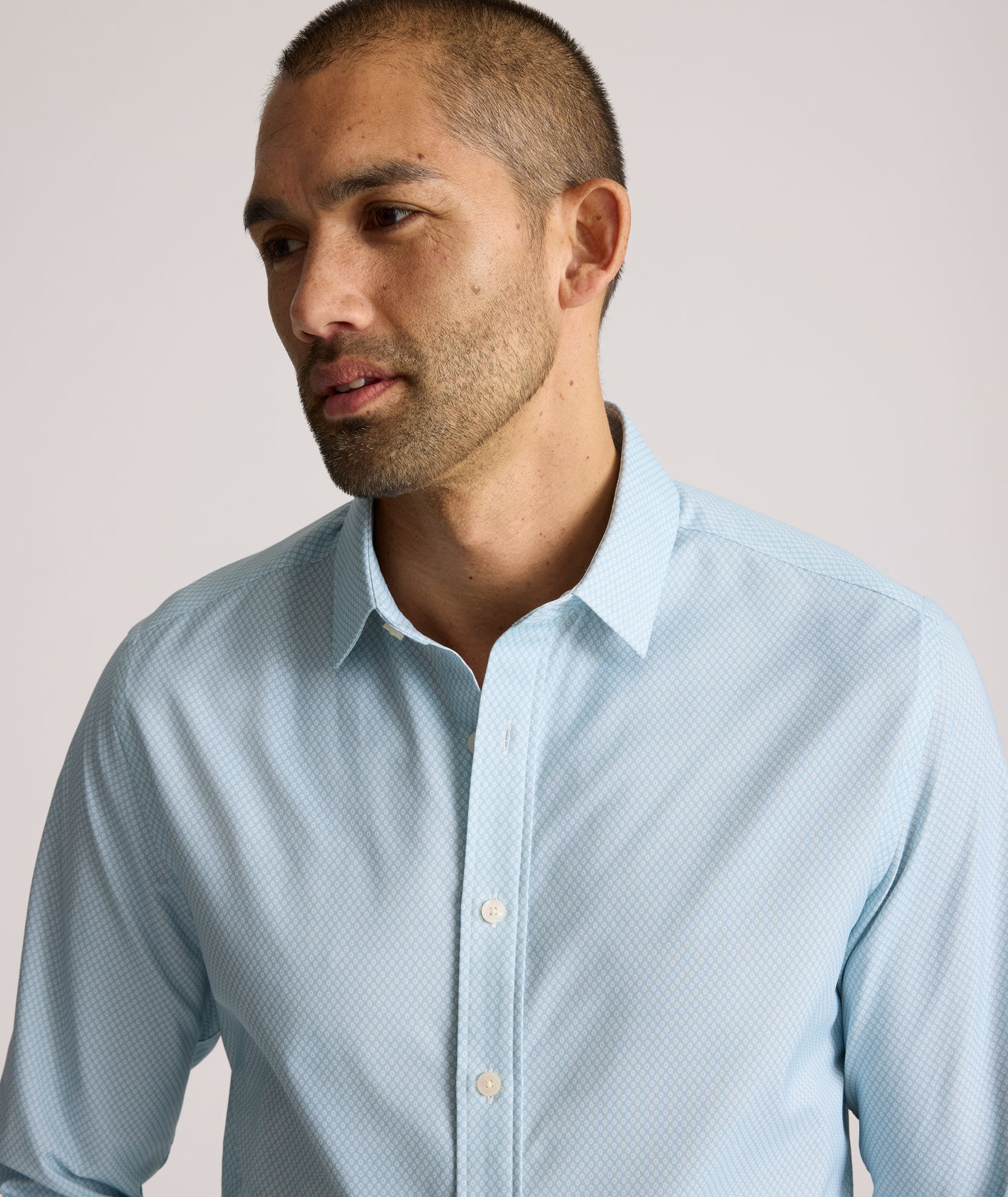 Men's Lightweight Performance Shirt - Wrinkle-Free & Sweat-Wicking