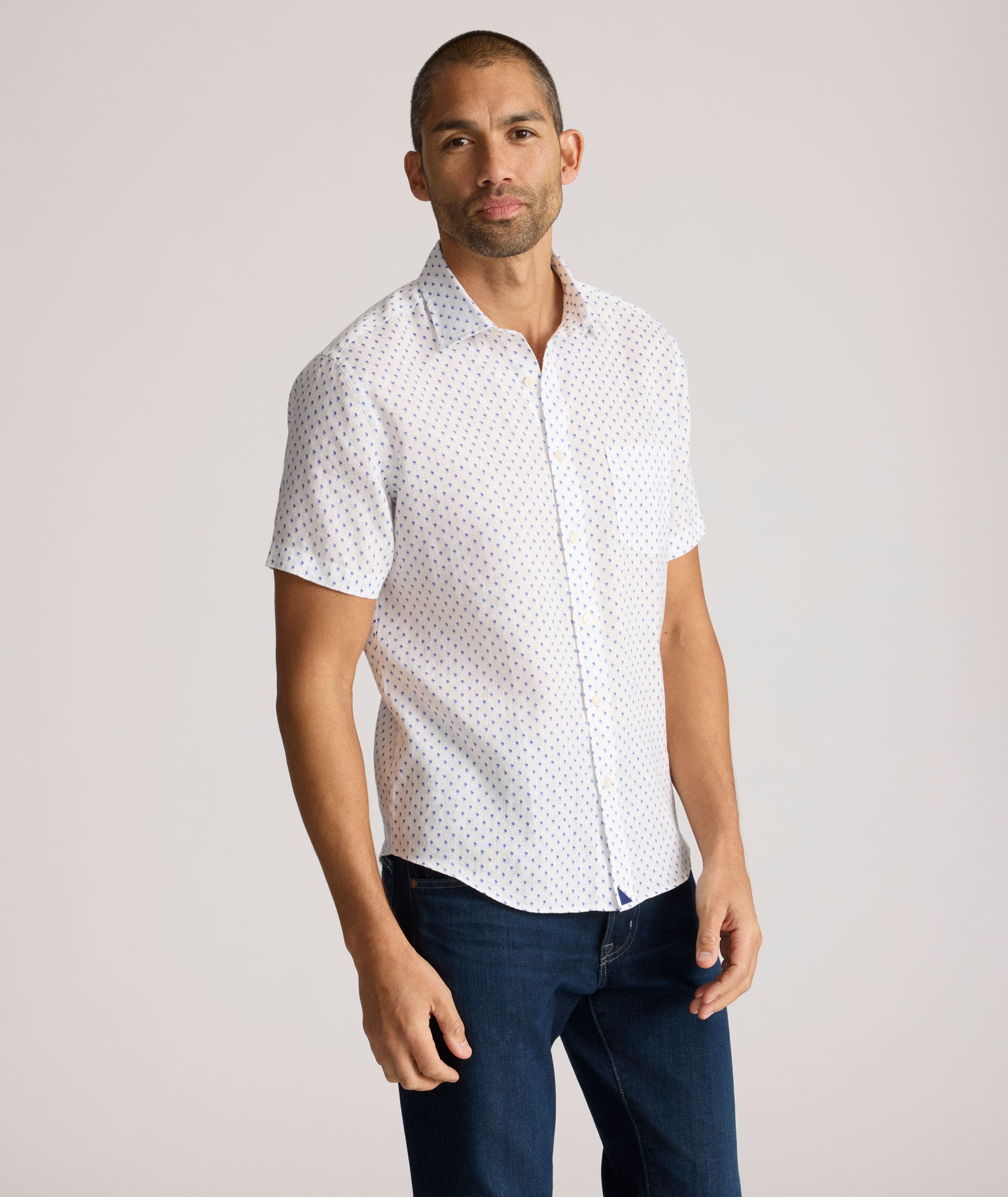 Men's Breezy Linen Short-Sleeve Shirt with Diamond Print