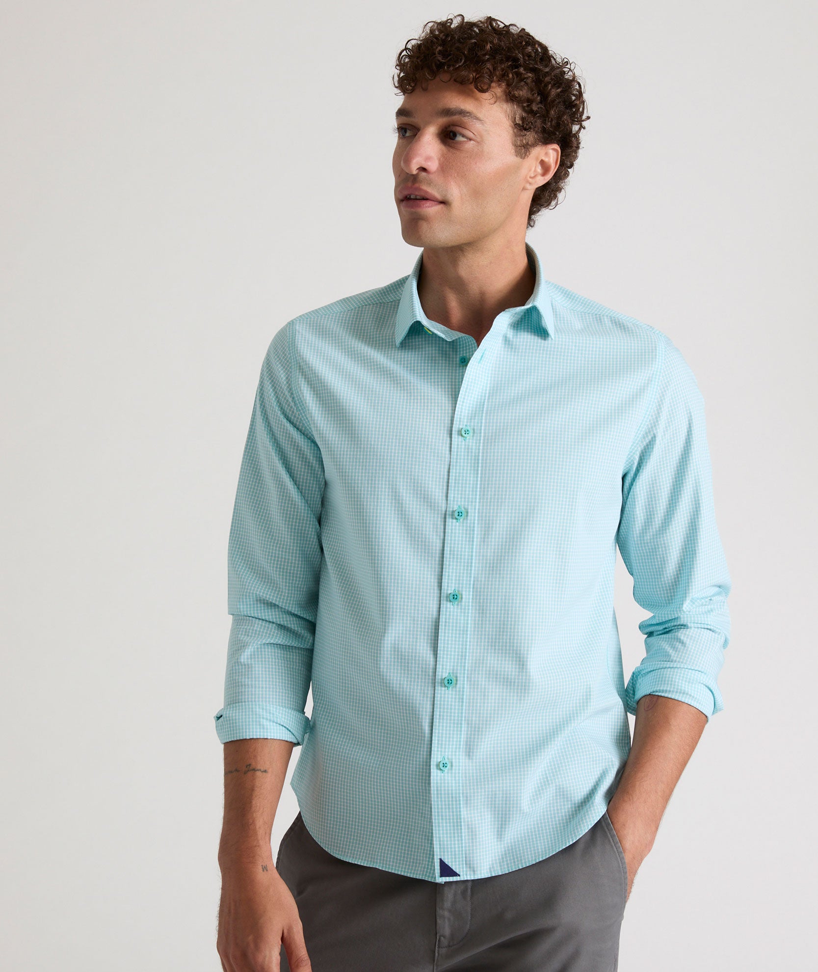 Wrinkle-Free Cotton Travers Shirt with Spread Collar