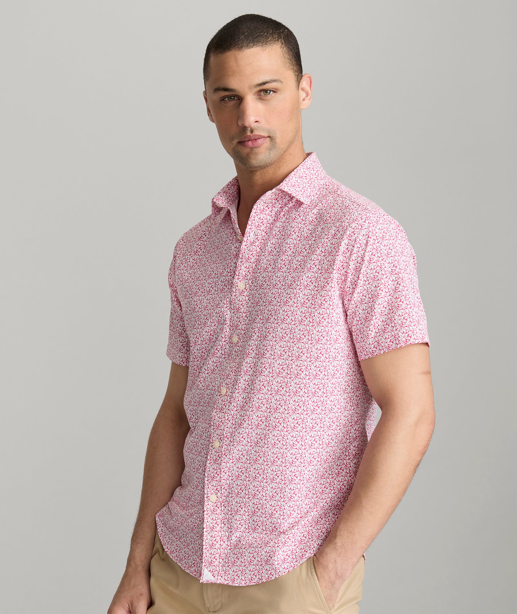Men's Performance Short-Sleeve Shirt - Wrinkle-Resistant & Moisture-Wicking