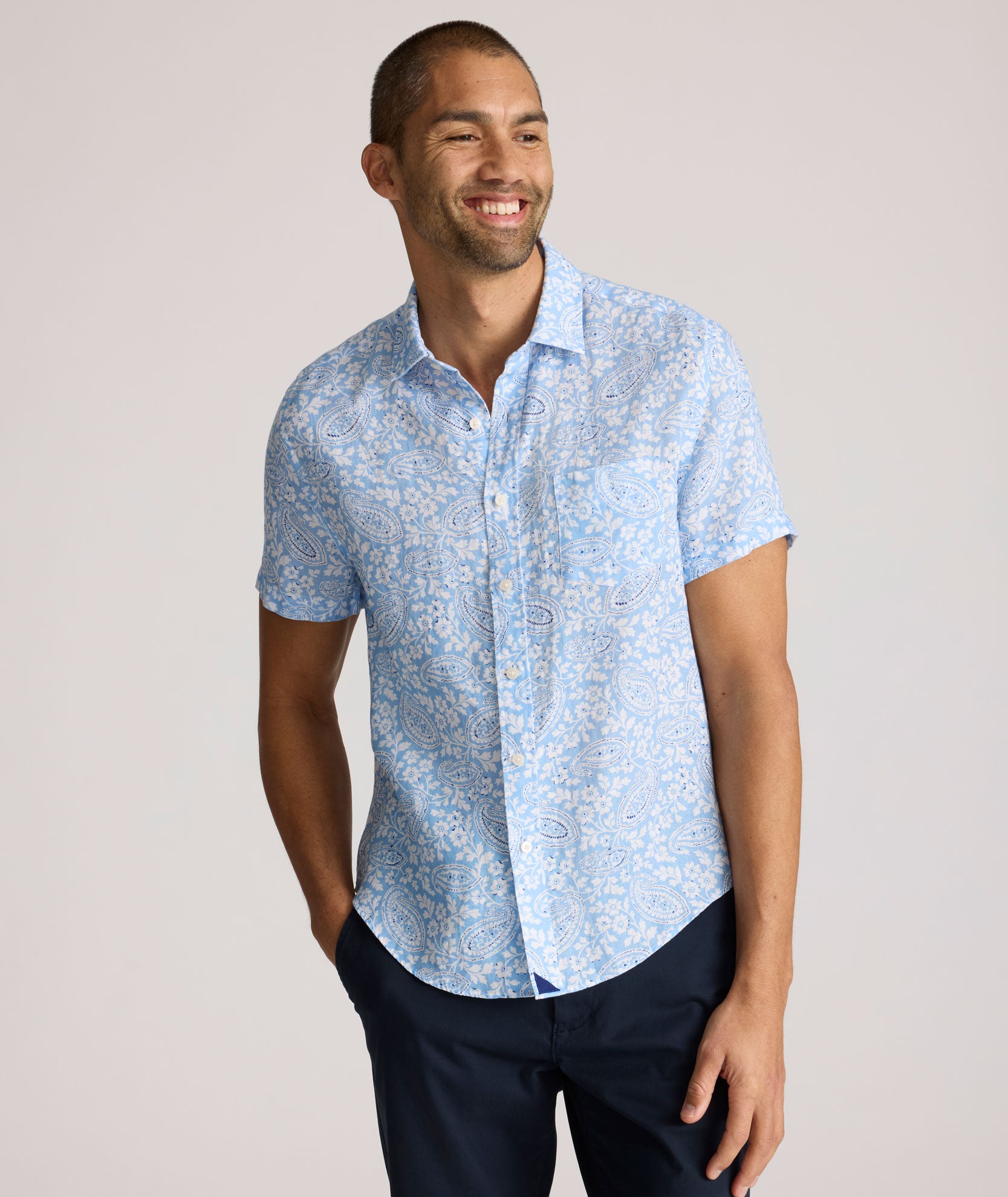Men's Linen Short-Sleeve Shirt with Vibrant Print