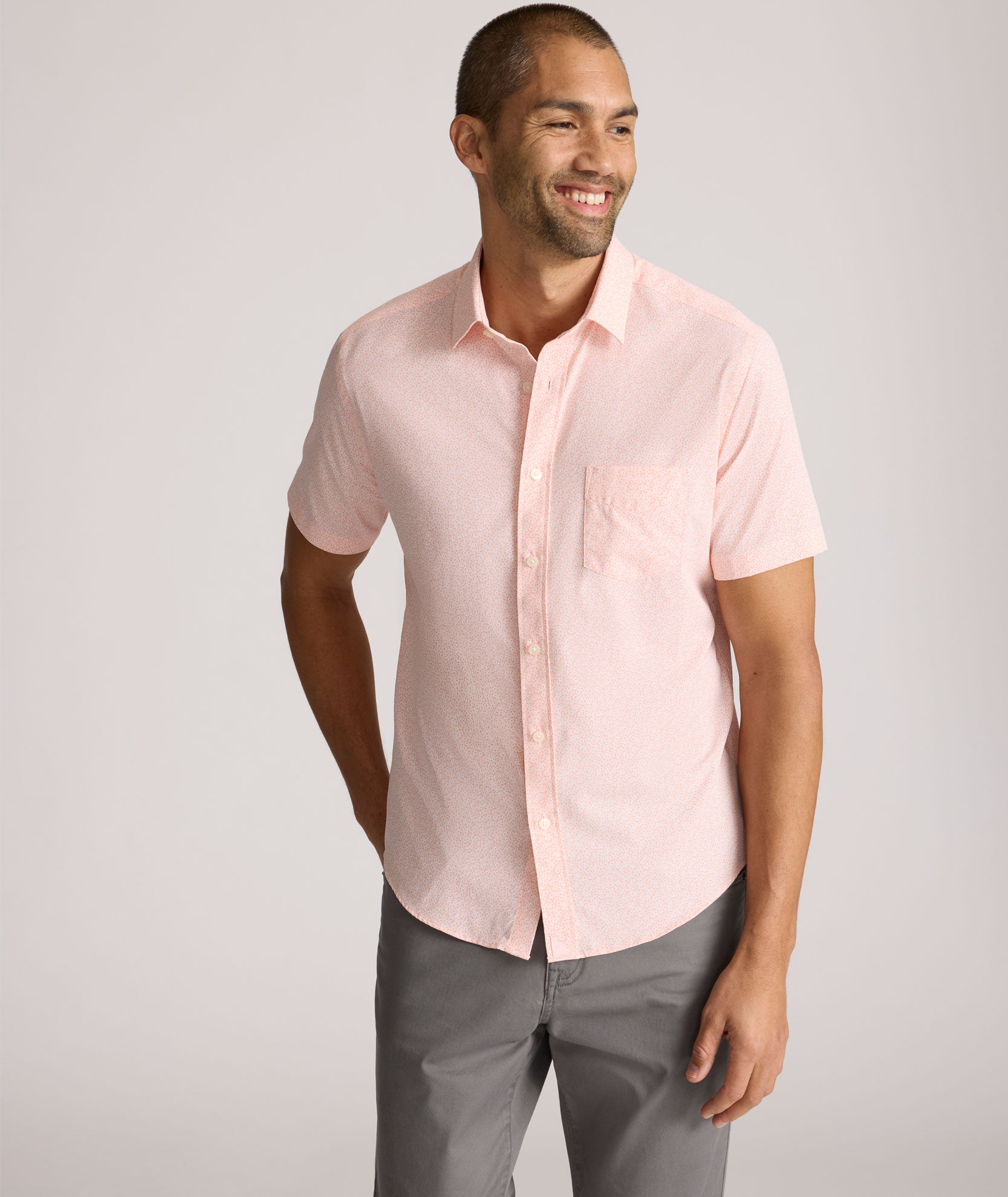 Men's Performance Short-Sleeve Shirt - Wrinkle-Resistant & Moisture-Wicking